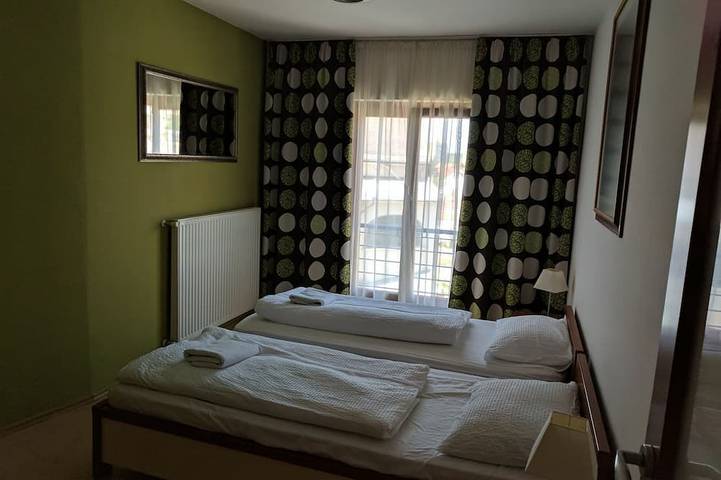 Gîte pour 4 personnes, avec balcon à Eger - 3