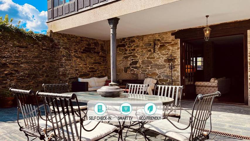 Chalet para 14 personas, con piscina y jardín en Miño