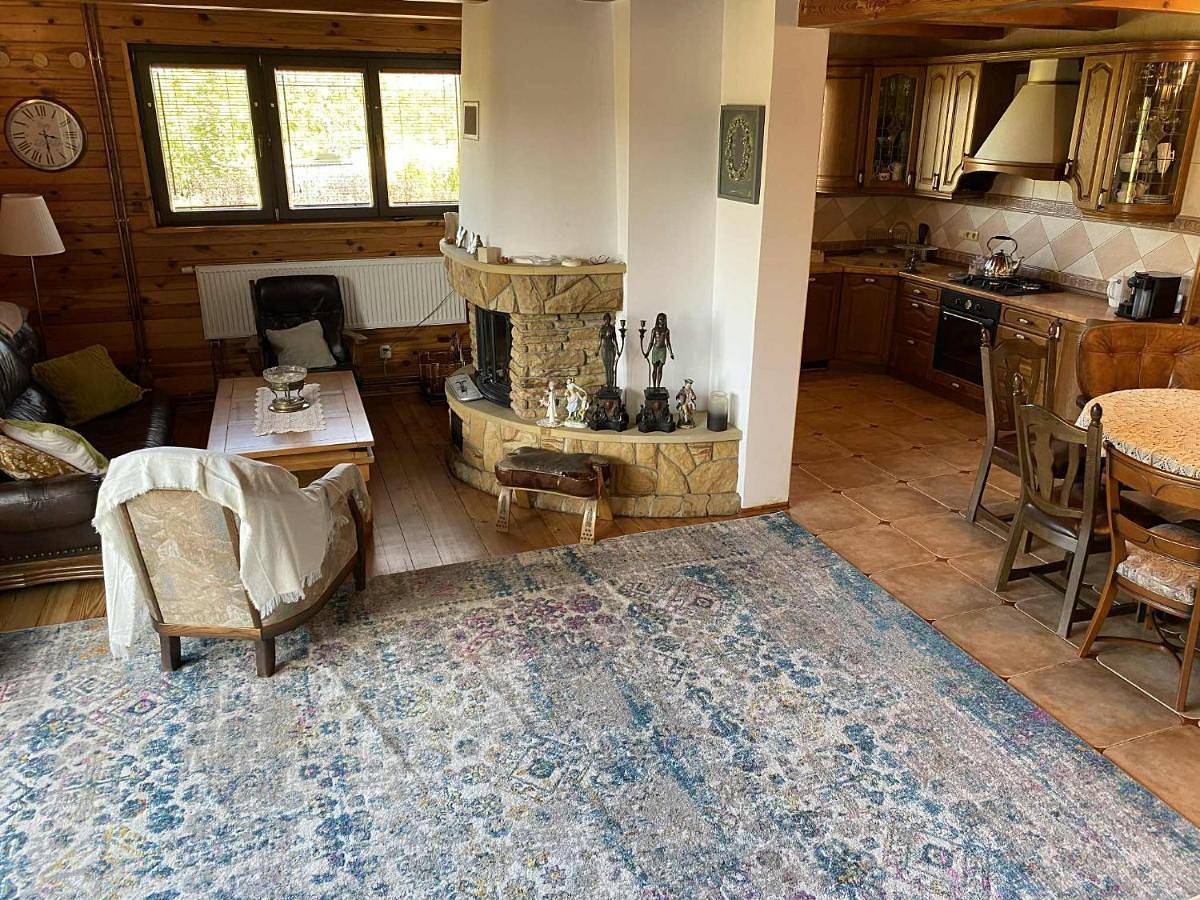 Three-Bedroom Chalet in Mazowsze