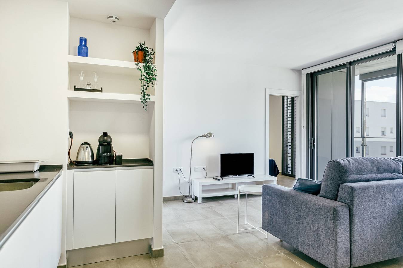 Geheel appartement, Vakantieappartement 'Rostella' nabij strand met zeezicht & Wi-Fi in Platja de Sant Margarida (Roses), Roses