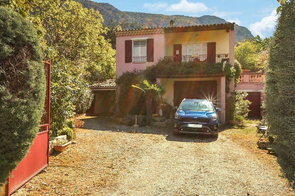 Stunning home in Moustiers-Sainte-Marie in Moustiers-Sainte-Marie, Verdon Regional Natural Park