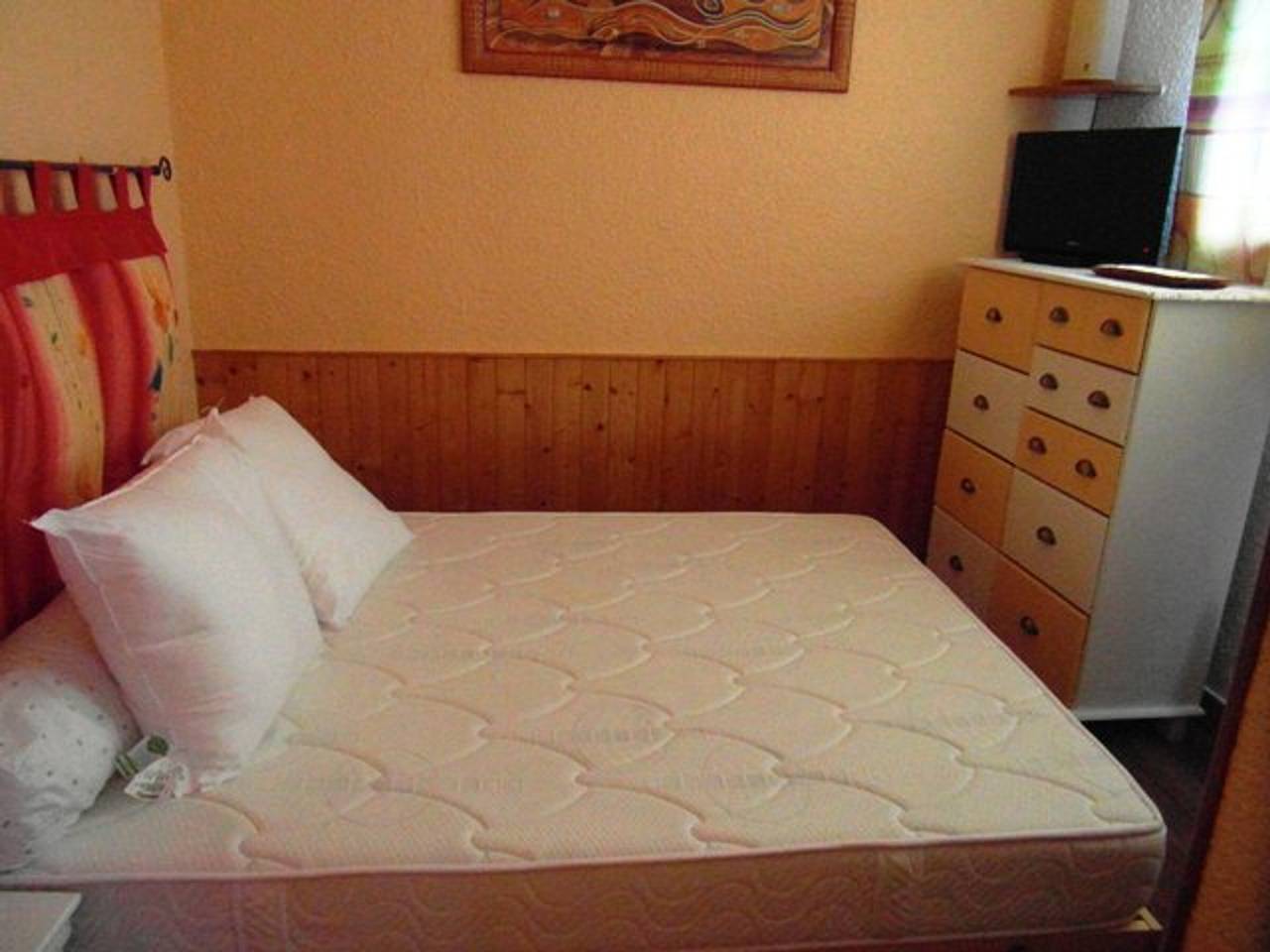 Studio entier, Studio cosy centre Praz de Lys, 100m des pistes in Le Praz de Lys, Taninges