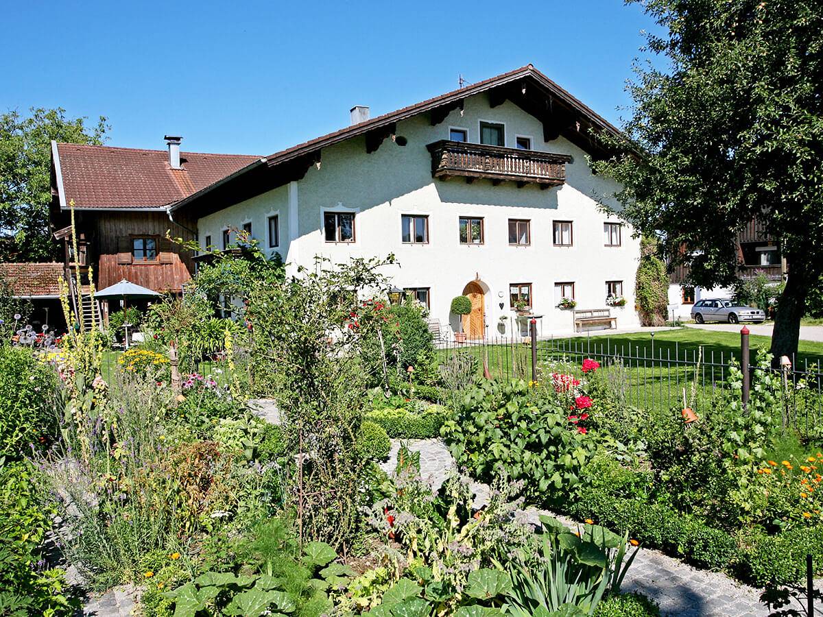 Ferienhaus Eller - Haus Eiche in Traunreut, Landkreis Traunstein