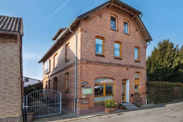 Ganze Wohnung, Ferienwohnung 'Pension Schlachter's Hius' mit Privatterrasse und Wi-Fi in Algermissen, Landkreis Hildesheim