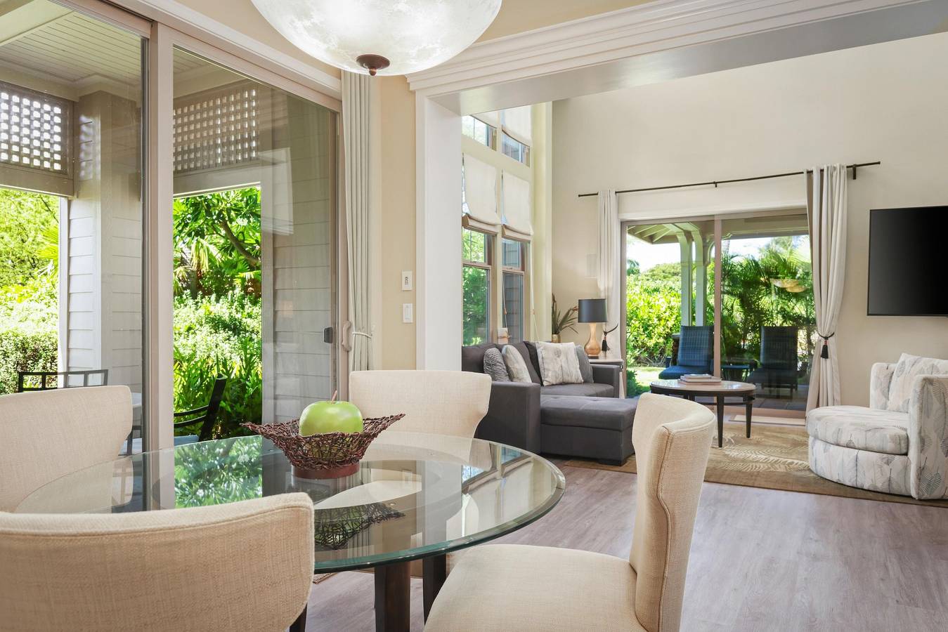 Entire apartment, Palm Leaf in Kamuela in Mauna Lani Resort, Puako