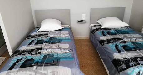 Hôtel pour 4 personnes, avec terrasse, animaux acceptés à Decize