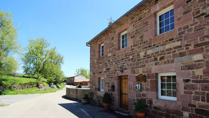 Casa rural para 12 personas, con vistas y jardín en Hermandad de Campoo de Suso - 2