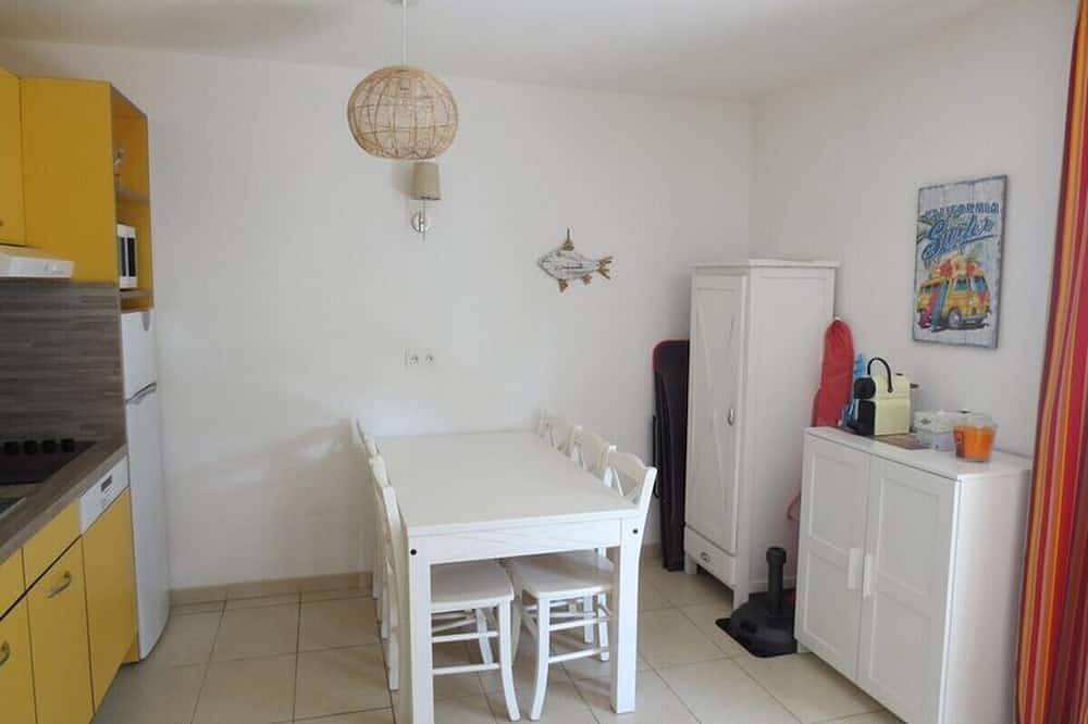 Villa Proche de L'île Rousse, Lozari, 2 Chambres, 6 Pers, Résidence Avec Piscine in Losari, Belgodere
