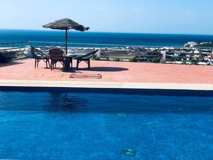 Villa pour 21 personnes, avec jardin ainsi que piscine et vue, animaux acceptés à Tanger - 4