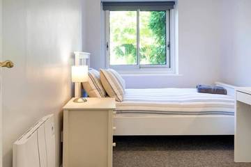 Glamping for 5 People in Oxford, Oxfordshire, Photo 1