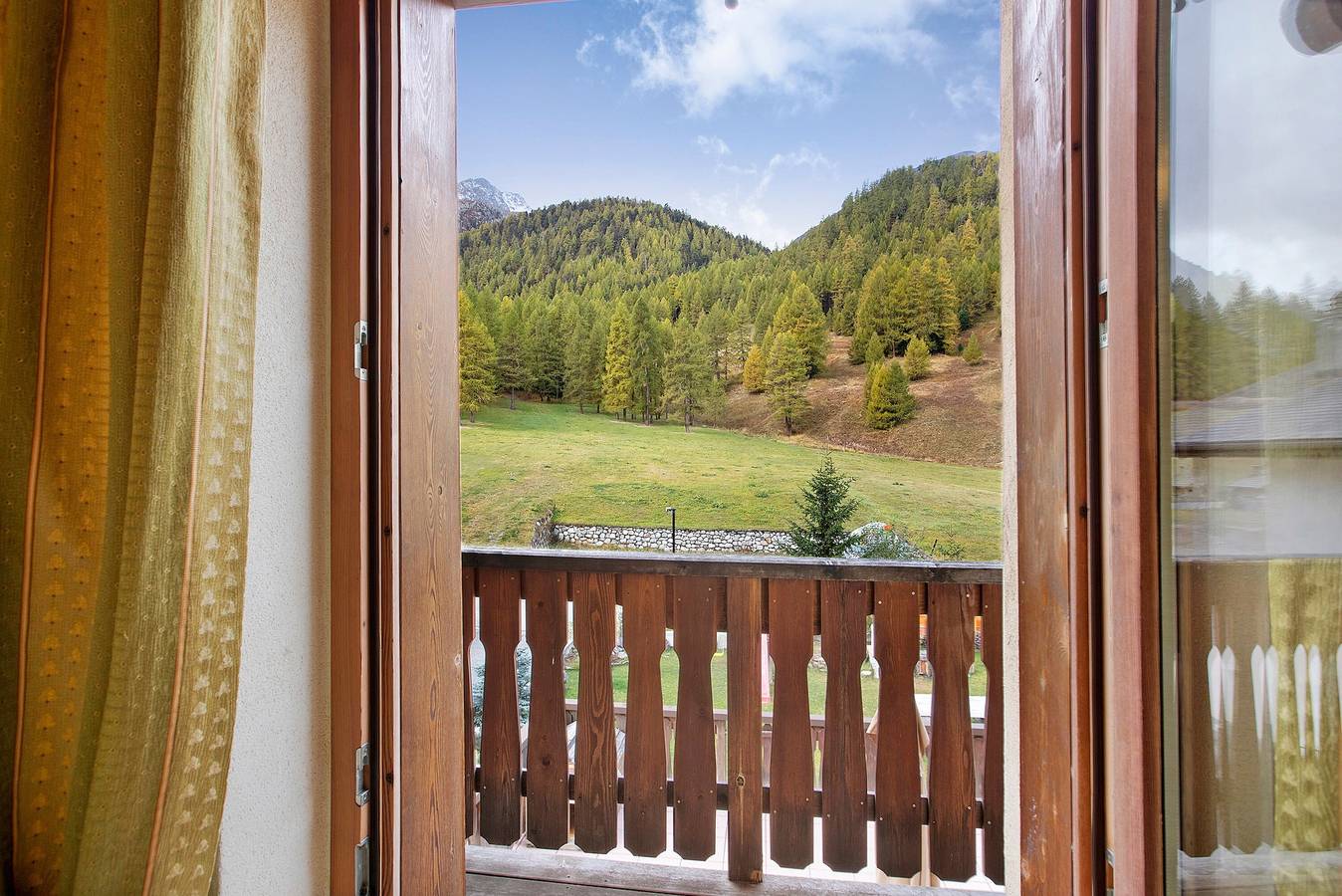 Ganze Wohnung, Ferienwohnung Palipert Baita Aris mit Bergblick, Balkon und Wlan in Livigno (Stadt), Livigno
