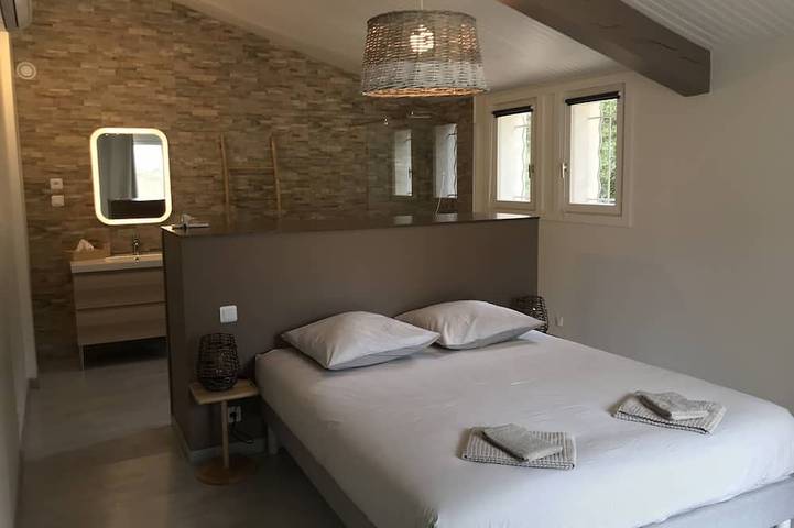 Magnifique propriété comprenant maison avec piscine chauffée et bergerie in Bonnieux, Parc naturel régional du Luberon