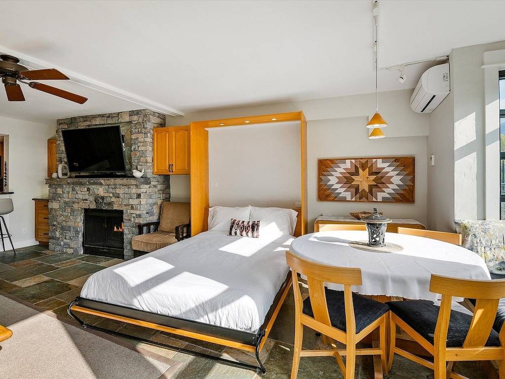 Die nächstgelegenen Unterkünfte sind Whistler- und Blackcomb-Lifte in Whistler, Whistler Blackcomb