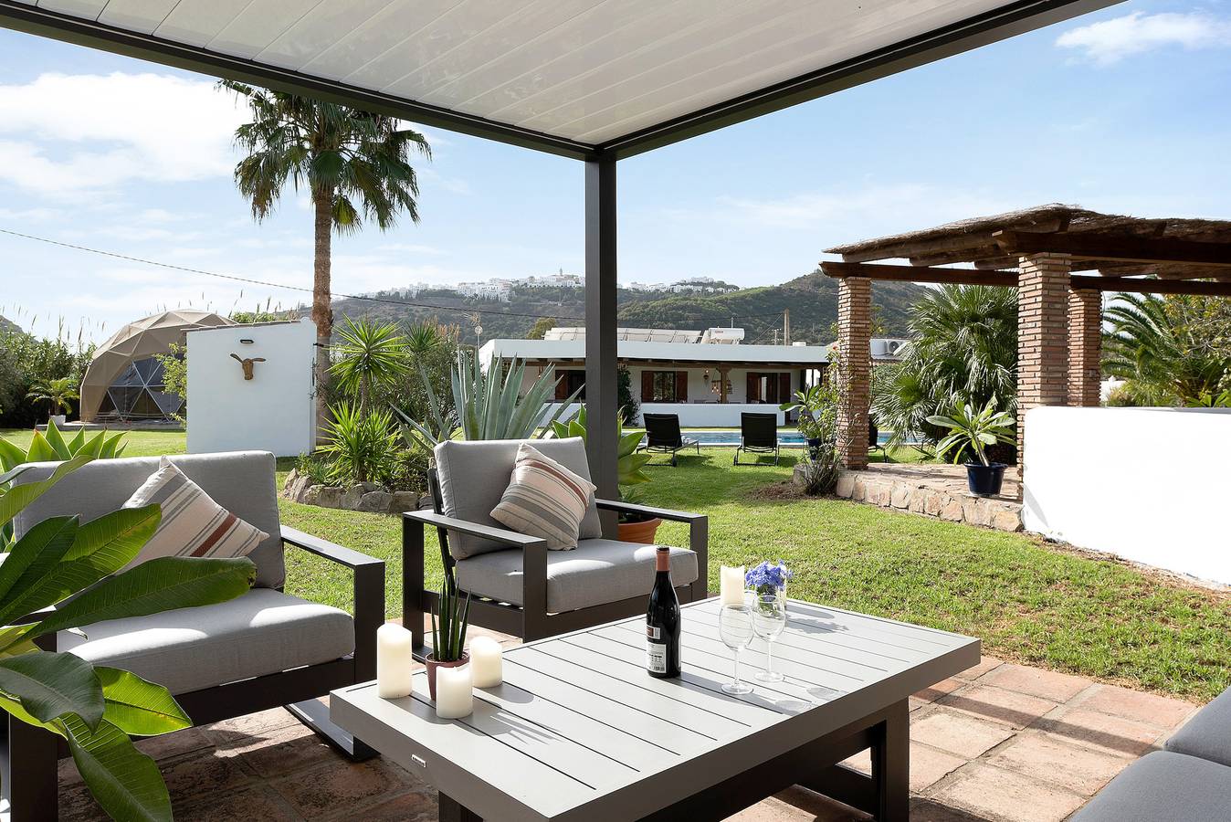Entire studio, Loft 'Villa la Luna La Casita' with Shared Pool, Terraces & Wi-Fi in Vejer de la Frontera, Costa de la Luz