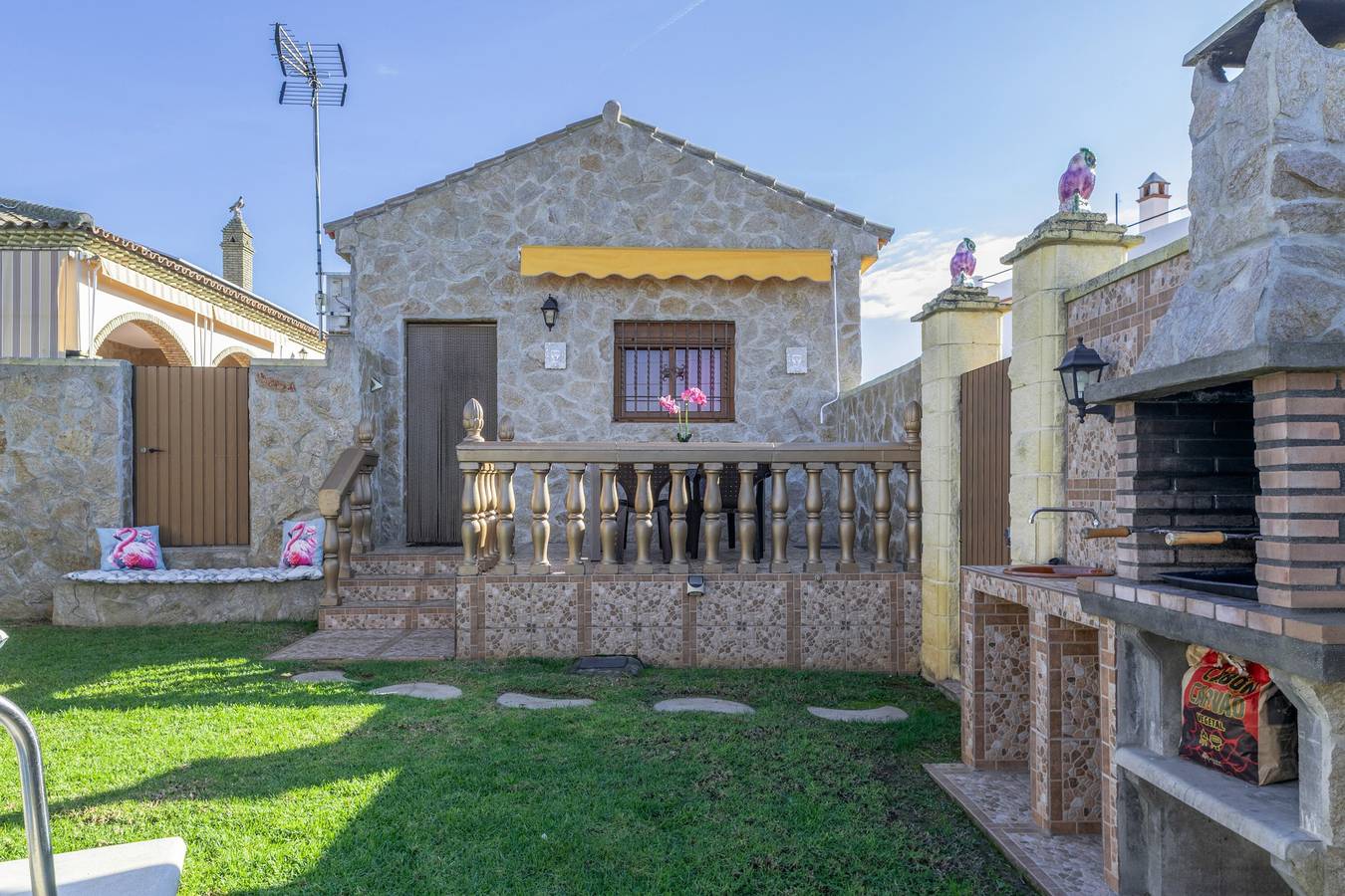 Casa Vacacional 'La Casita De Leonardo' con Piscina Privada, Wi-Fi y Aire Acondicionado in Conil de la Frontera, Costa de la Luz