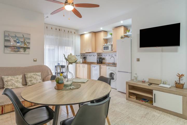 Apartamento entero, Aguilas Center & Costa, ' con Balcón, Wi-Fi y Aire Acondicionado in Águilas, Costa Cálida