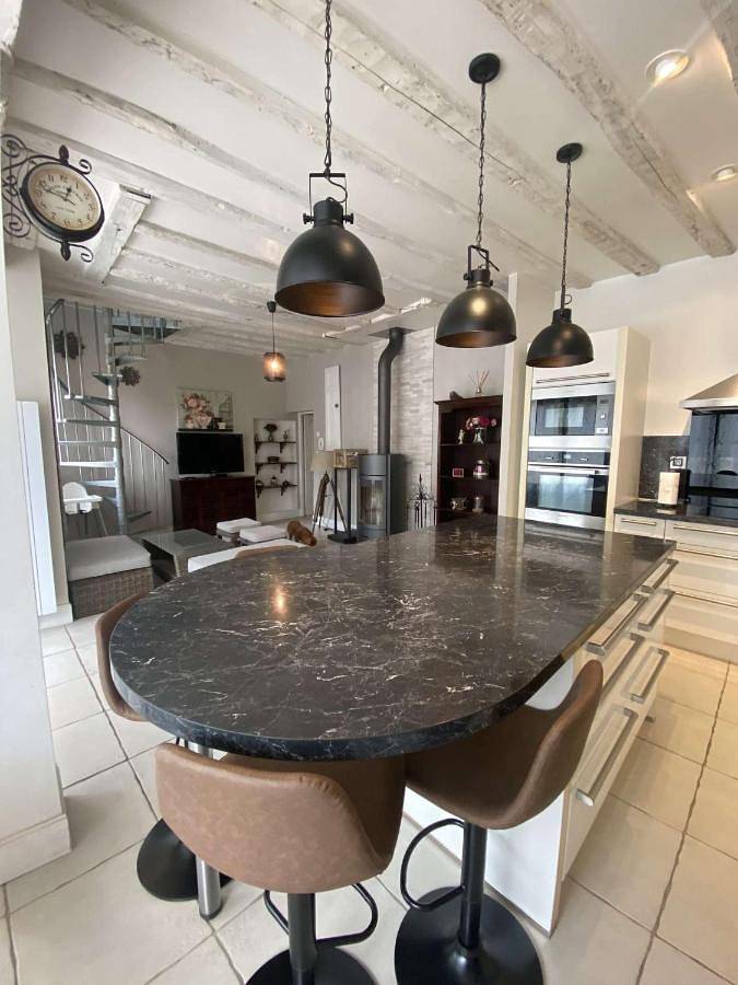 Appartement entier, Two-Bedroom Townhouse in Provins, Seine-et-Marne