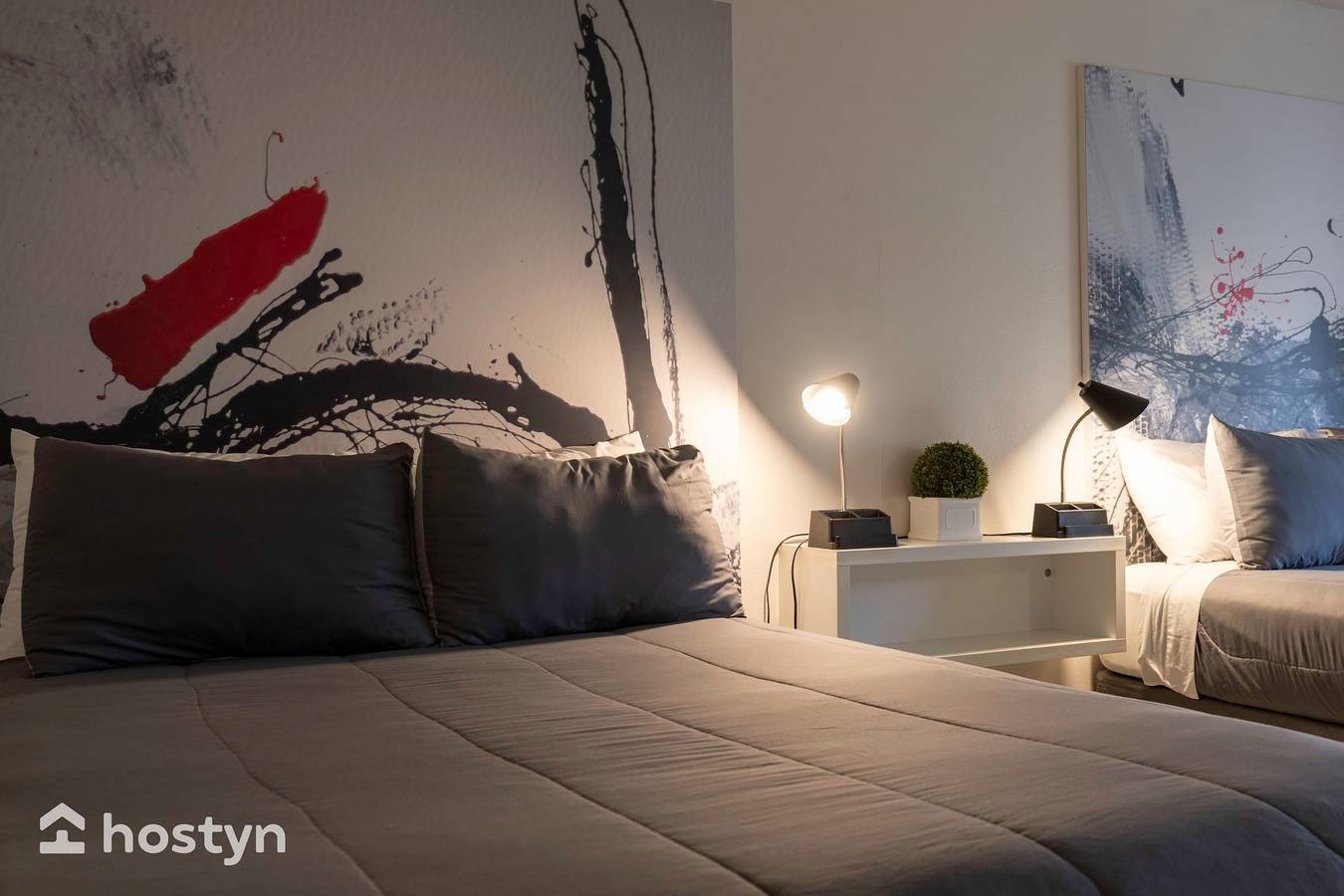 Entire apartment, Cozy Family Suite for 4 - Free Disney Shuttle in Osceola County