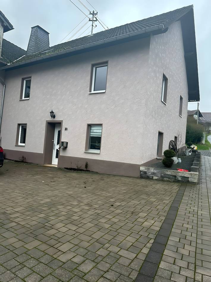 Ferienhaus 'Haus' mit gemeinsamer Terrasse, gemeinsamem Garten und Wi-Fi in Kleinlangenfeld, Naturpark Hohes Venn-Eifel