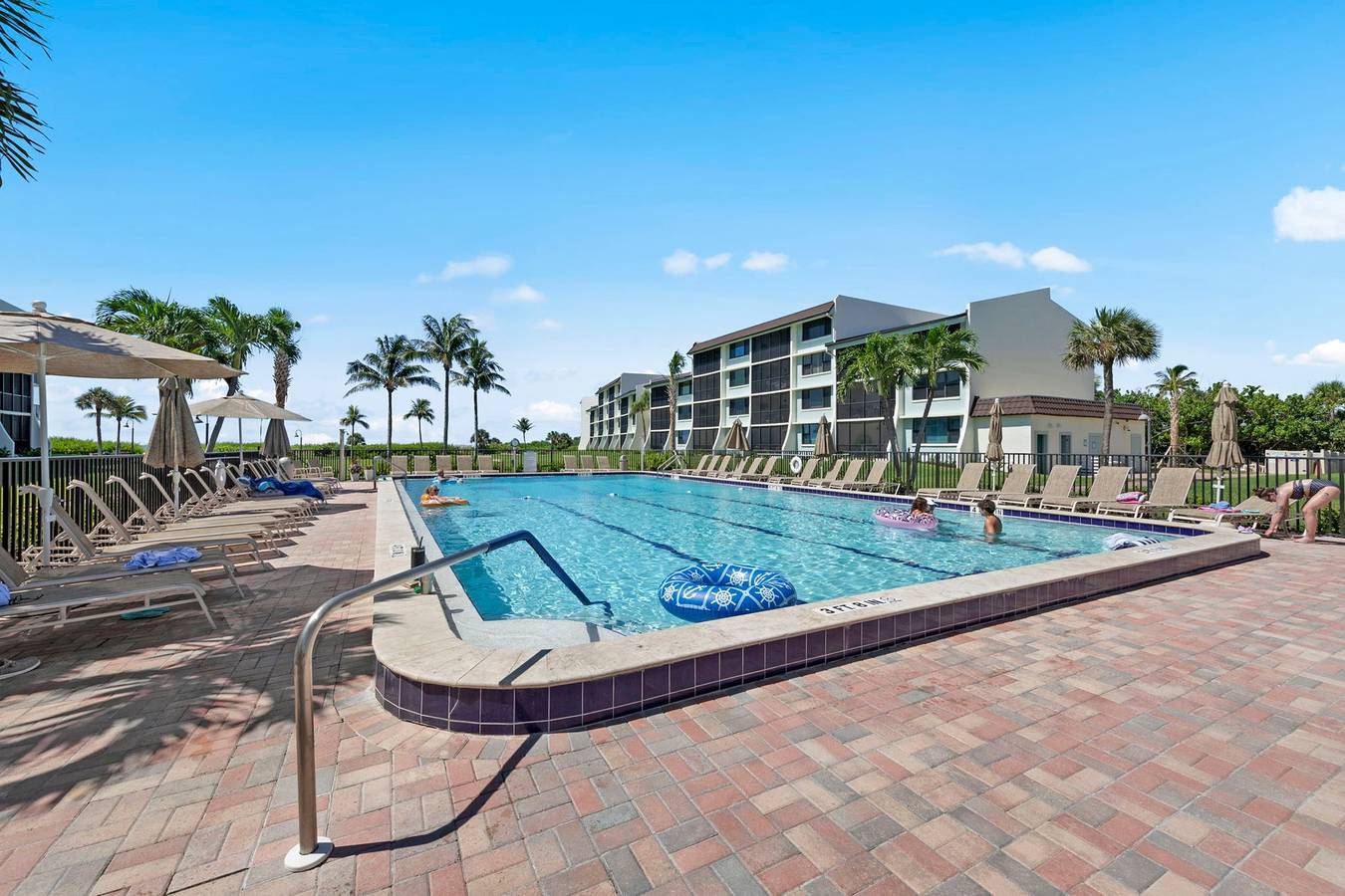 Ganze Wohnung, Loggerhead Cay 443 Pet Friendly on the beach in Sanibel, Sanibel Island