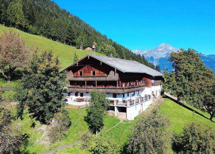 Bauernhof für 16 Personen, mit Balkon und Terrasse im Zillertal
