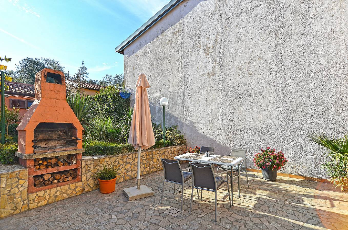 Ganze Wohnung, 1-Zimmer-Ferienwohnung mit Terrasse Stinjan, Pula A-20816-c in Stinjan, Pula