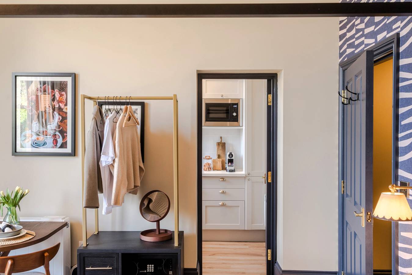 Entire apartment, Pembroke House | Studio with Separate Kitchen in Bristol, South West England