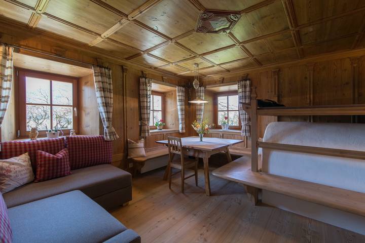 Ferienhaus für 6 Personen, mit Balkon und Garten