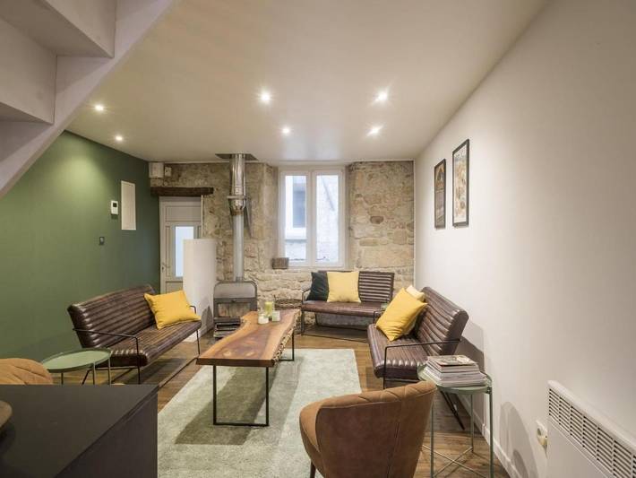 Location de vacances pour 10 personnes, avec terrasse à Dun-sur-Meuse