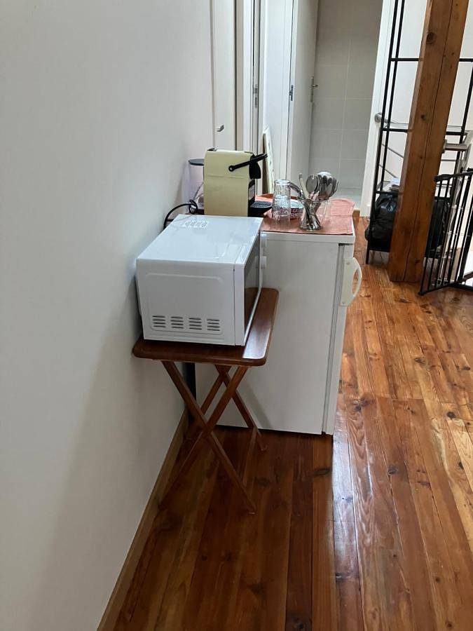 Appartement de vacances entier, Double Room with Shared Bathroom in Saint-Genis-Laval, Lyon et ses environs