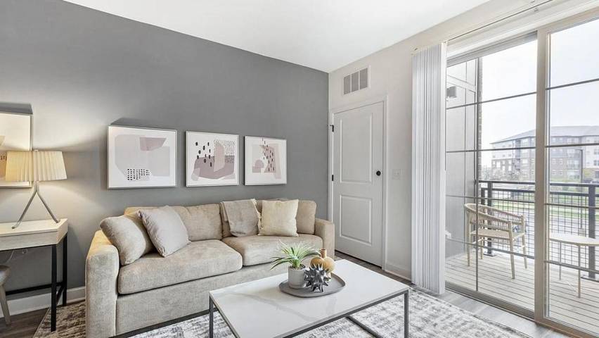 Gîte pour 2 personnes, avec piscine, animaux acceptés à Lombard