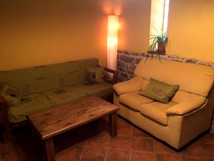 Casa rural para 5 personas, con vistas y jardín en Galende - 2