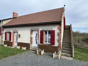 Gîte pour 4 personnes, avec jardin dans la Creuse