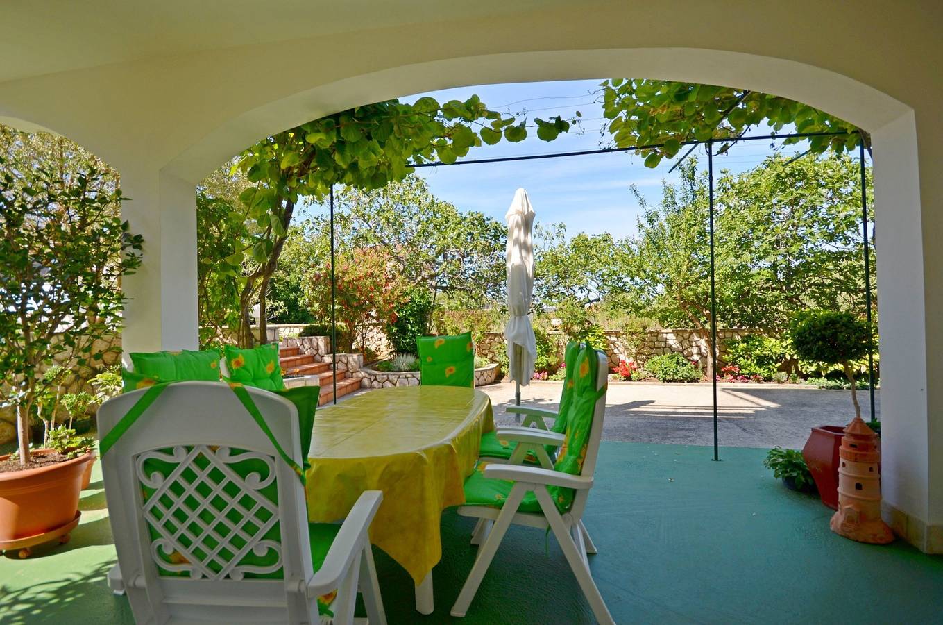 Apartments and Rooms Nada in Novalja, Pag