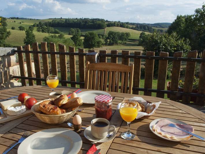 Gîte pour 4 personnes, avec jardin dans la Loire - 2
