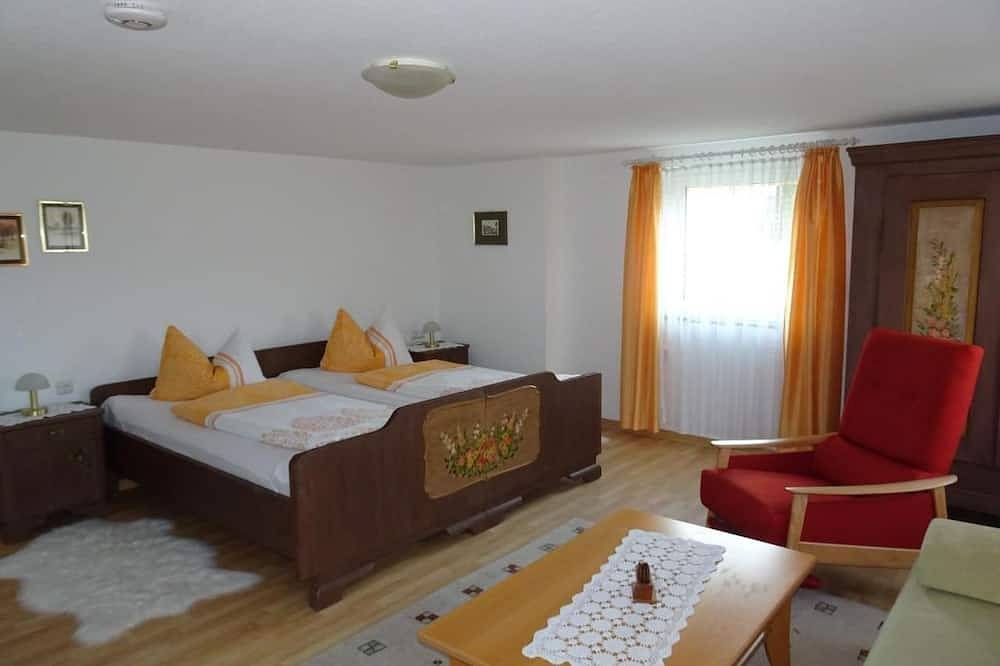 Ganze Wohnung, Nette Wohnung in Garitz mit Garten und Terrasse in Bad Kissingen, Rhön-Bayern