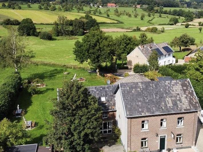 Ferienhaus für 12 Personen, mit Balkon/Terrasse und Terrasse sowie Garten