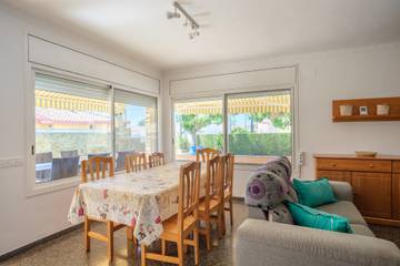 Villa for 6 People in Vinaròs, Valencia Region, Photo 3