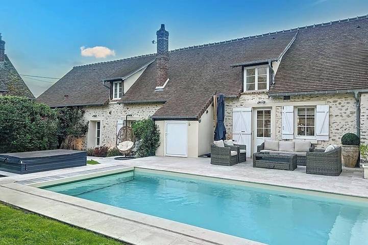 Location de vacances pour 8 personnes dans Courcelles-lès-Gisors