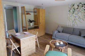 Gîte pour 2 personnes, avec vue et jardin, animaux acceptés dans Station Aillons Margeriaz