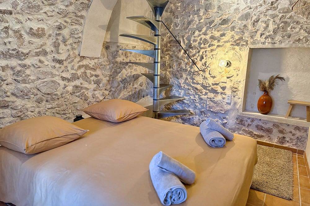 Apartamento entero, Authentique Gîte Provençal au Calme Absolu in Auriol, Marsella region