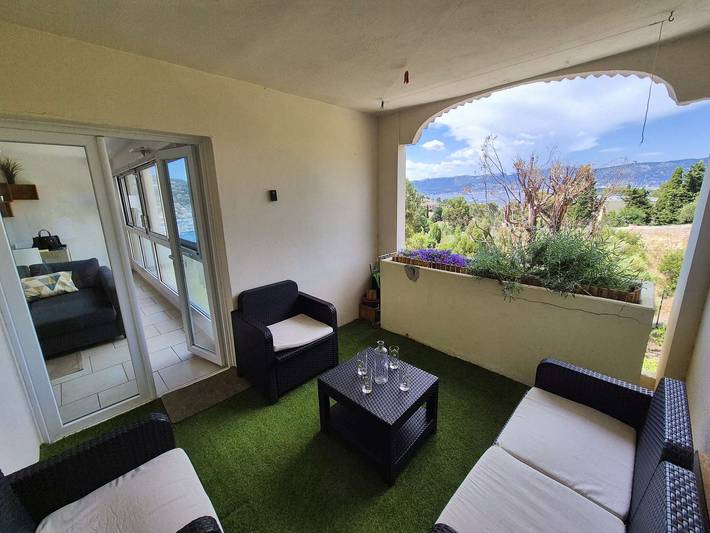Entire holiday apartment, 2 bedrooms, air-conditioned, Wifi, sea view, swimming pool in Saint-Mandrier-sur-Mer, Mediterranean Coast (France)