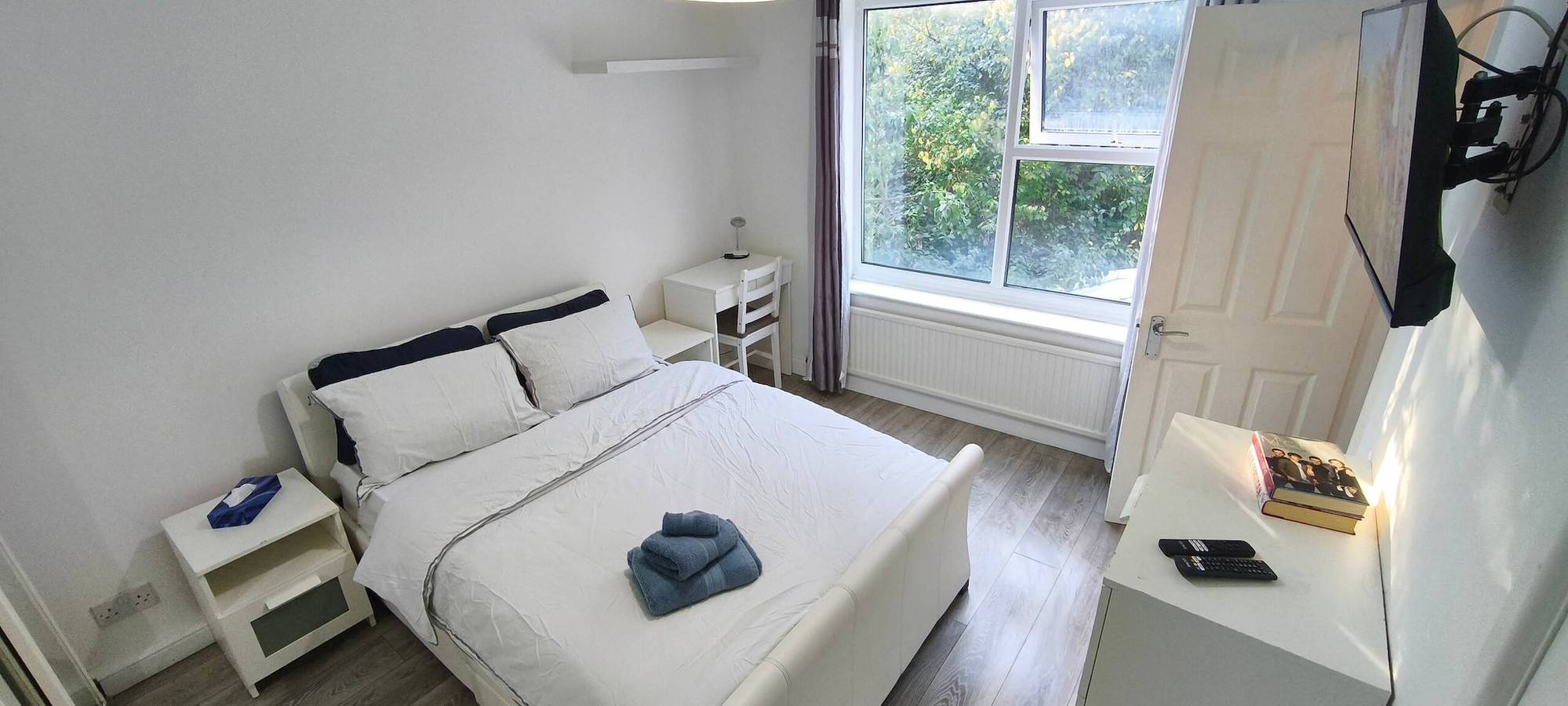 Encantadora habitación doble grande con baño privado en Chelmsford in Chelmsford, Essex