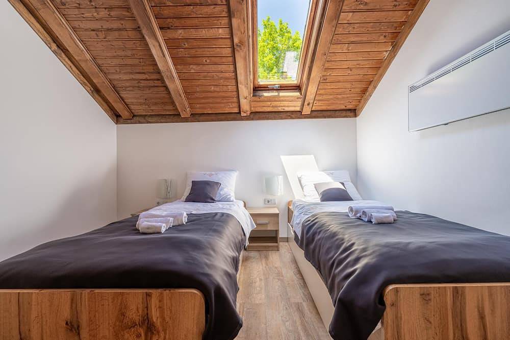 Mountain Escape House mit Innenpool in Fuzine, Primorje-Gorski Kotar
