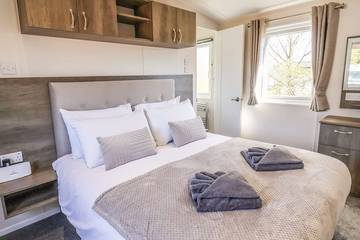 Log Cabin for 4 People in Runswick Bay, North Yorkshire, Photo 3