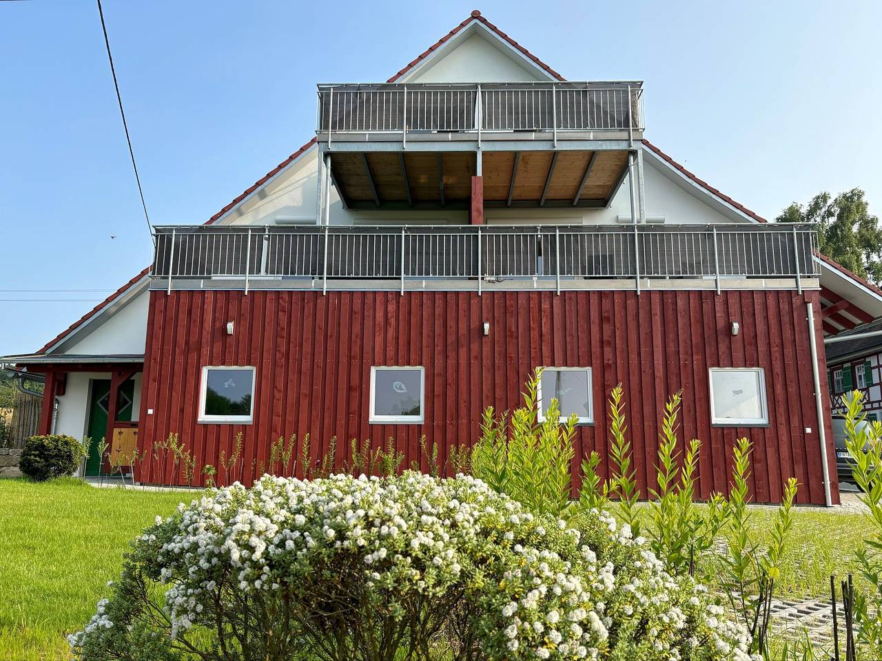 Ganze Wohnung, Ferienwohnung Wiesenblick mit gemeinsamer Terrasse, Gartenblick und Wlan in Deggenhausertal, Region Bodensee-Oberschwaben