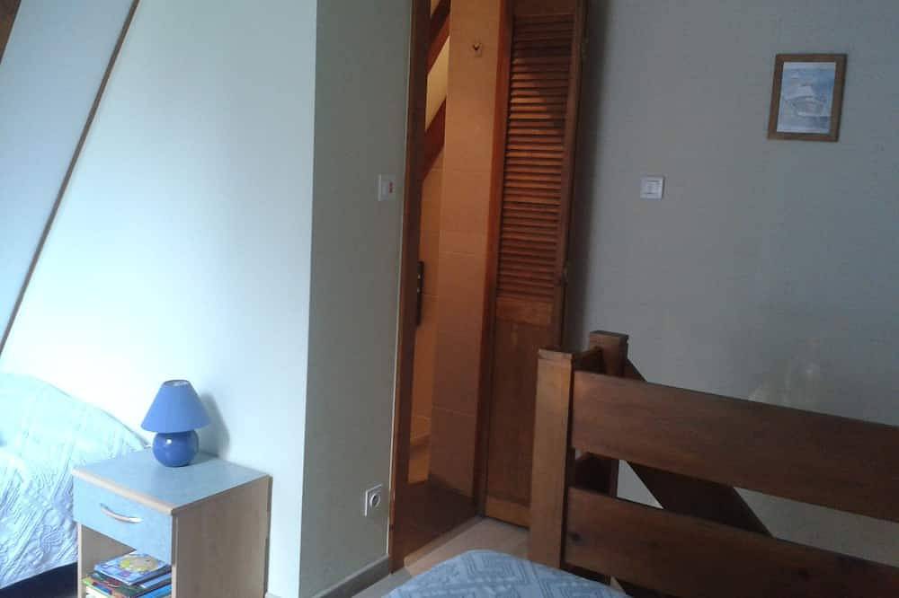 Casa tranquila, florido, con aire acondicionado, parking, terraza privada, cerca de Colmar in Kaysersberg, Parque natural regional de los Ballons des Vosges