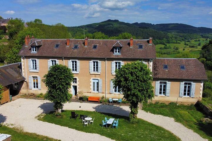 Gîte pour 4 personnes à Larochemillay