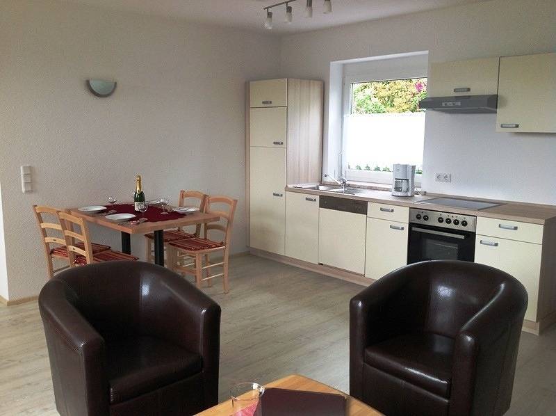 Ganze Ferienwohnung, Bella Vita Fewo 3 in Harthausen, Rheinebene