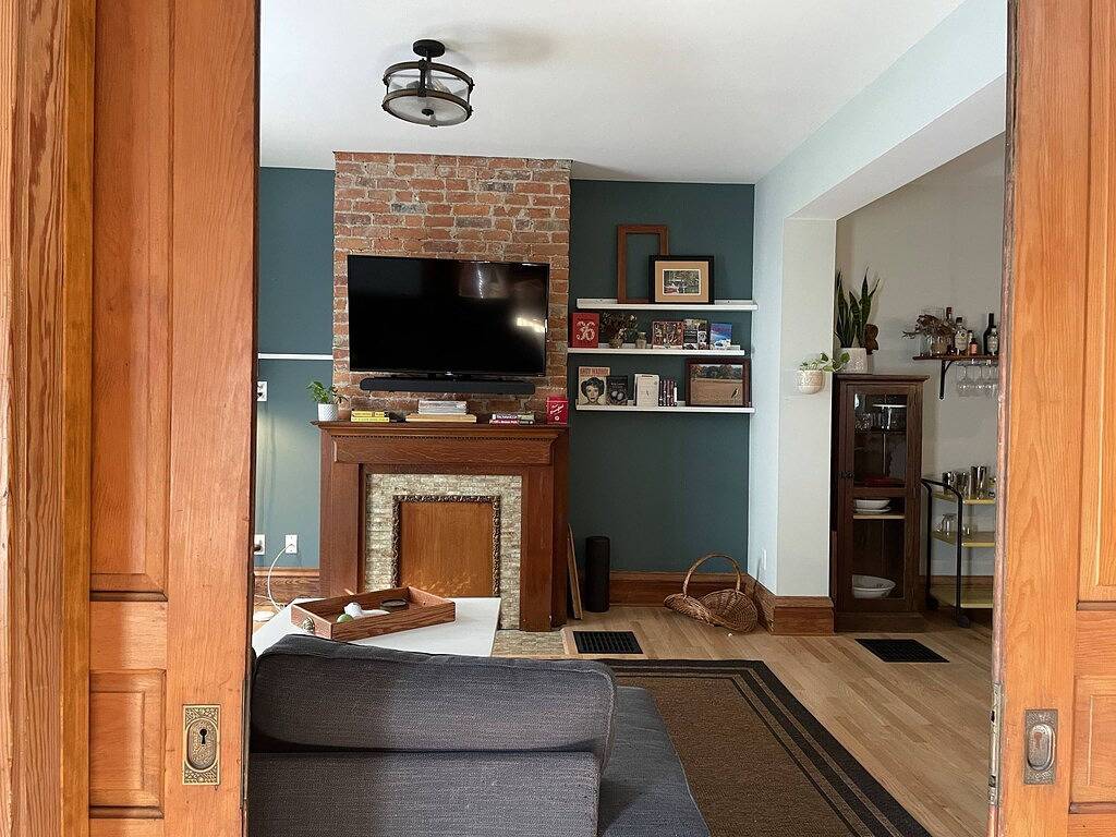 Beautiful restored home in historic Old Oaks! Close to downtown! in Columbus, Ohio